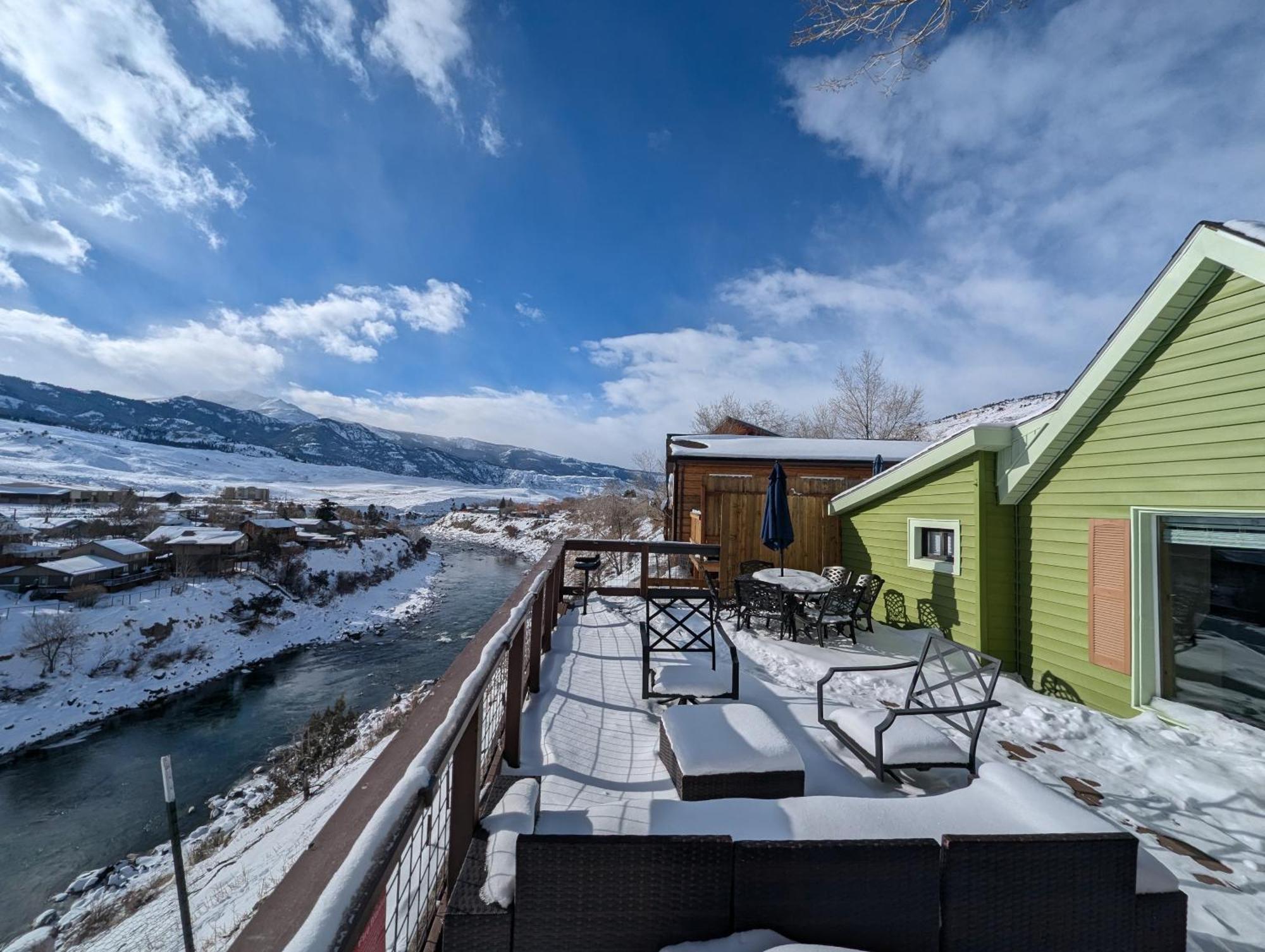Yellowstone Treasure Guesthouses On The River Gardiner Ngoại thất bức ảnh