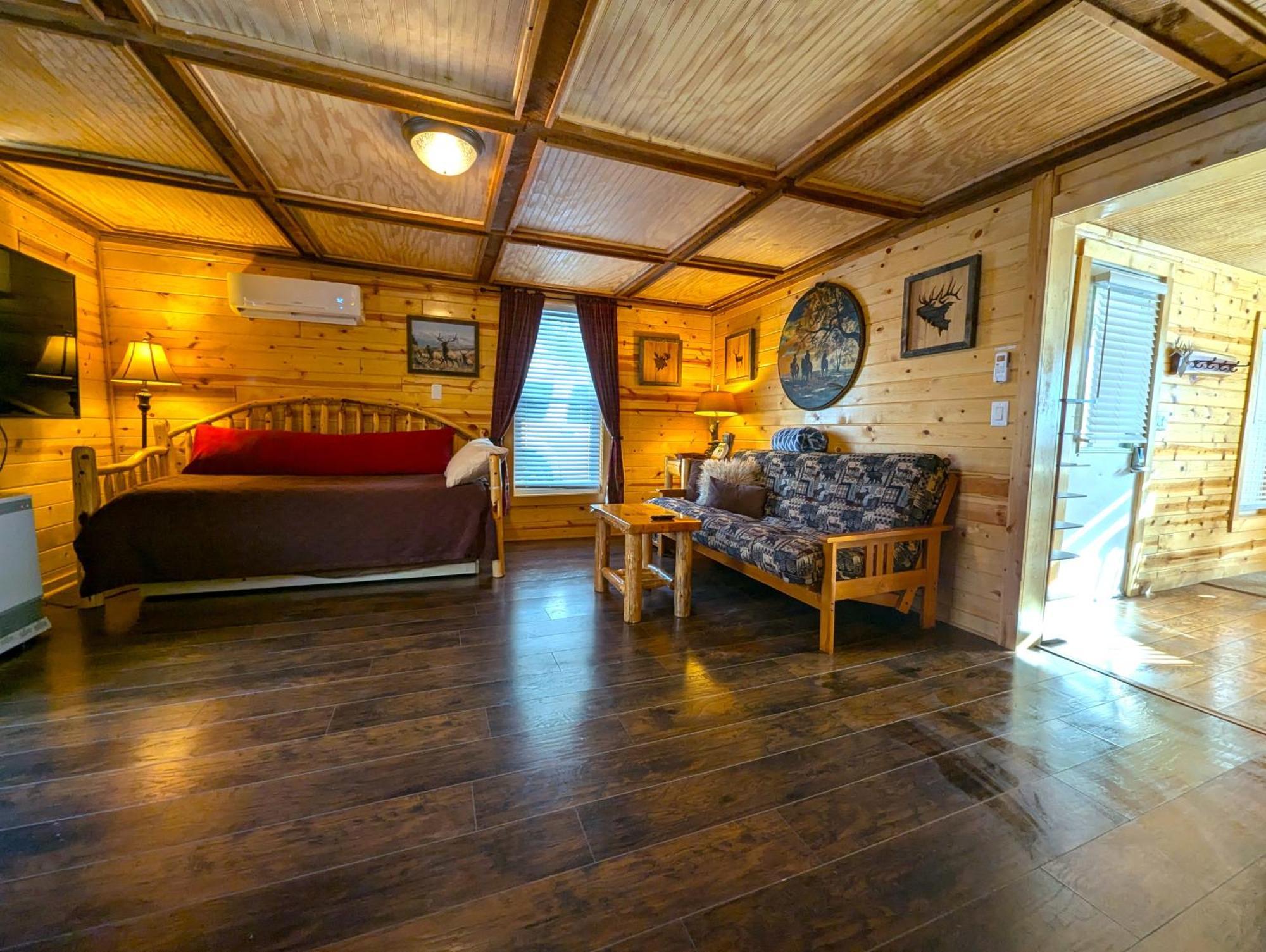 Yellowstone Treasure Guesthouses On The River Gardiner Ngoại thất bức ảnh