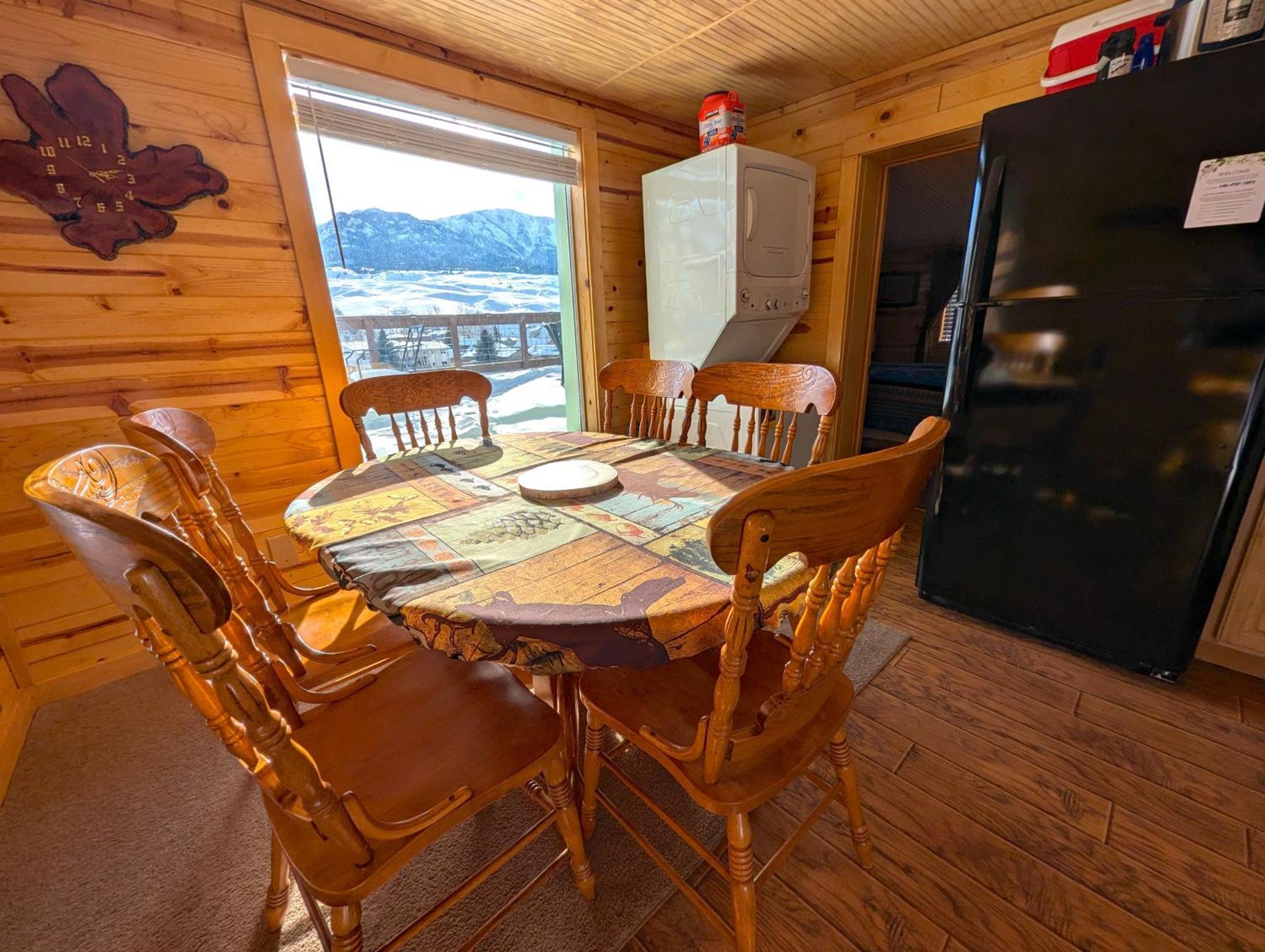 Yellowstone Treasure Guesthouses On The River Gardiner Ngoại thất bức ảnh